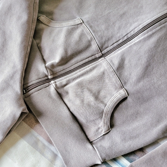 SKIMS Outdoor Track Jacket - Picture 4 of 5